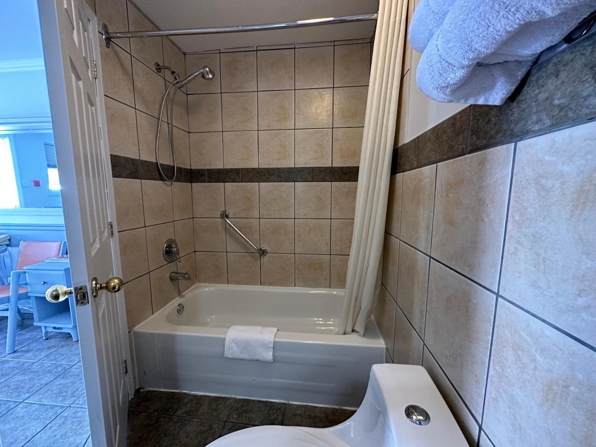 Motel Le Refuge Sherbrooke Ngoại thất bức ảnh